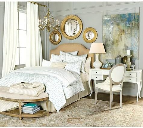 Old Catherine Hand-Tufted Woolen Area Rug Traditional Design